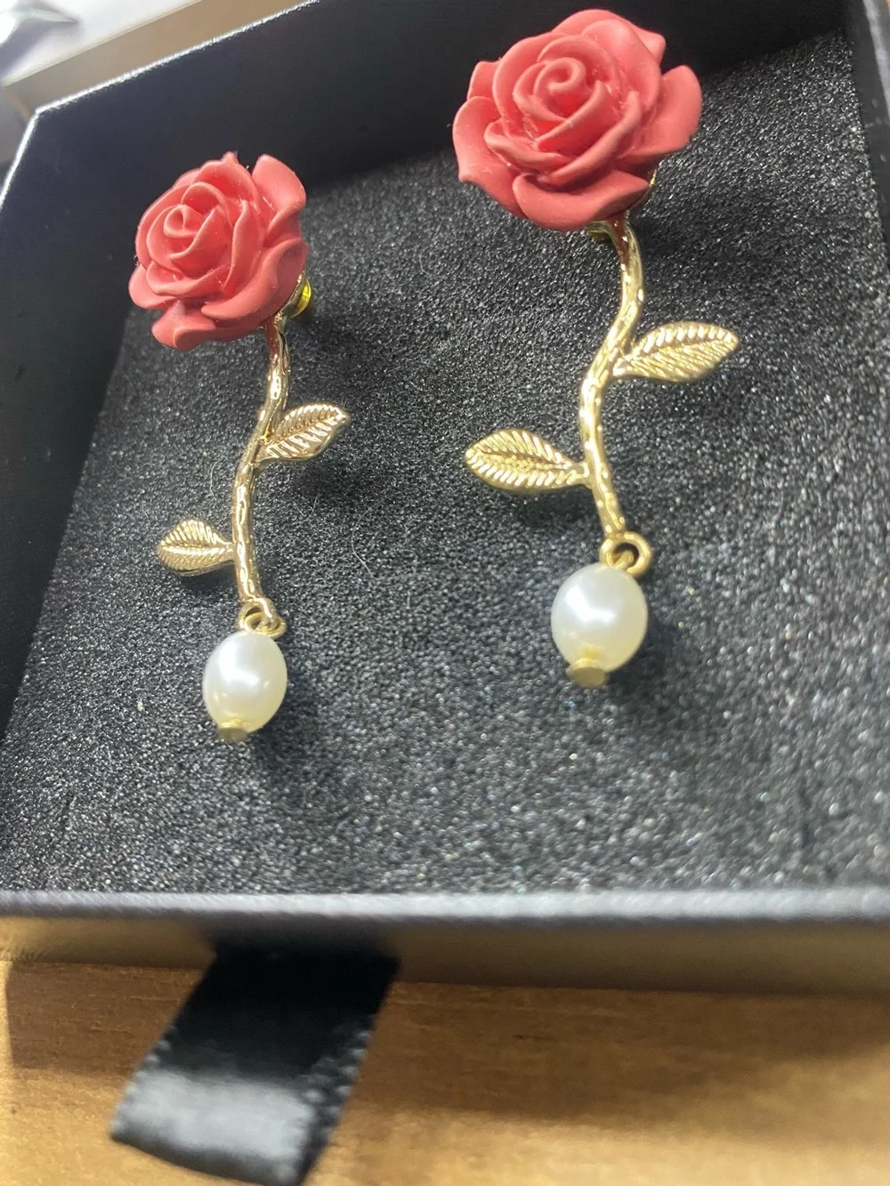 Vintage Inspired Red Rose Gold Stem Delicate Leaves Dangling Pearl Drop Earrings